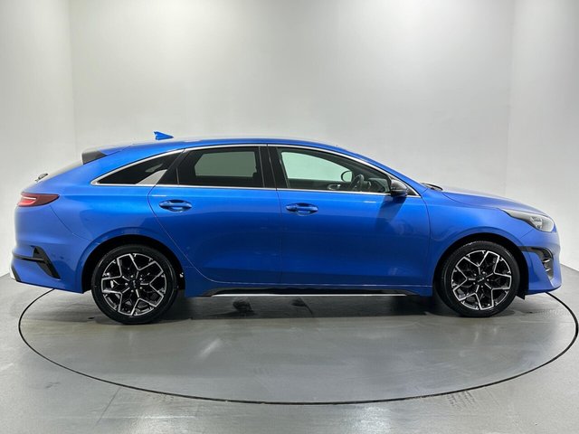 2022 Kia Proceed - Photo 9