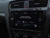 USED 2018 68 VOLKSWAGEN GOLF 1.5 TSI EVO SE Nav Hatchback 5dr Petrol Manual Euro 6 (s/s) (130 ps) Apple Carplay & Android Auto, Satellite Navigation, Adaptive Cruise Control, Front & Rear Parking Sensors, Power Folding Heated Wingmirrors