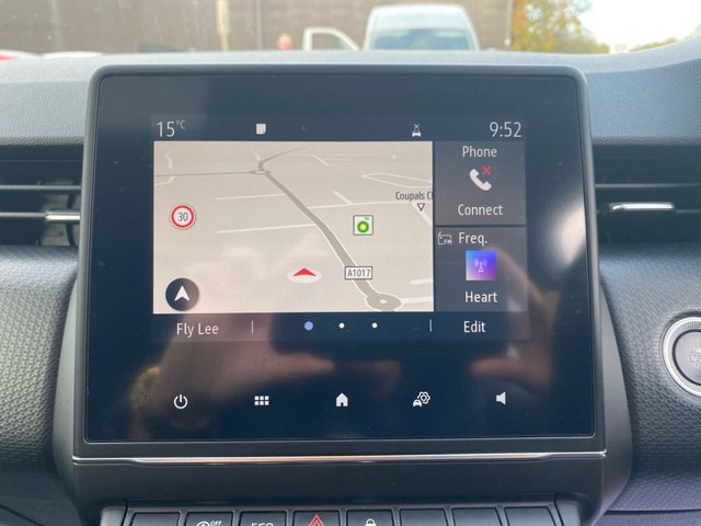 2020 Renault Clio 1.5L Iconic 5dr - Photo 11