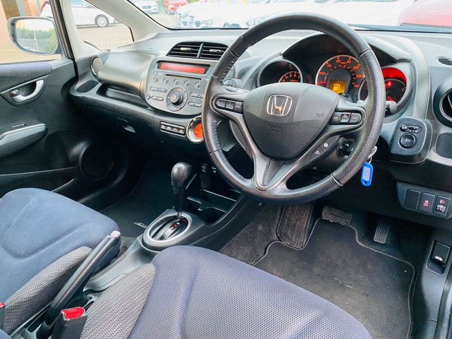 2013 Honda Jazz 1.4L Es Plus 5dr - Photo 2