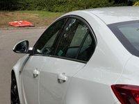 USED 2010 10 VAUXHALL INSIGNIA 2.8i Turbo V6 VXR Saloon 4dr Petrol Manual 4WD Euro 5 (325 ps) 