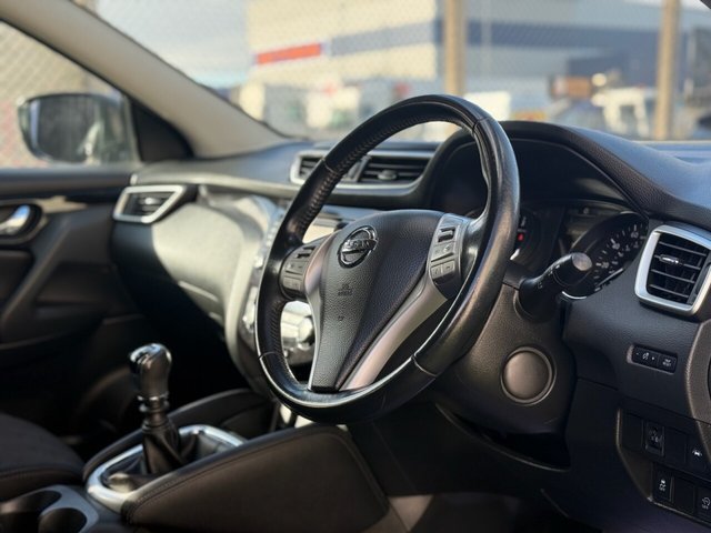 2017 NISSAN QASHQAI - Photo 3