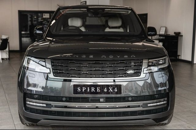 View our LAND ROVER RANGE ROVER