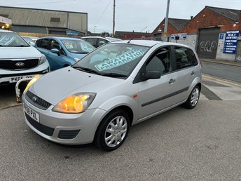 2008 FORD FIESTA