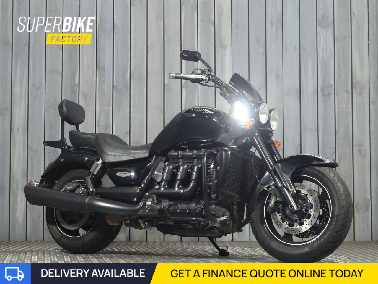 TRIUMPH ROCKET III