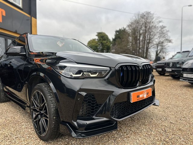 2020 BMW X5 M 4.4L Competition 5dr - Photo 2