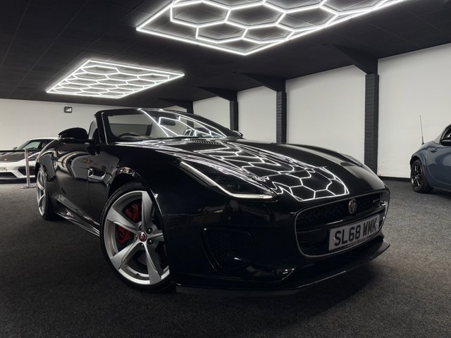 View our Jaguar F-Type 3.0 V6 R-Dynamic Convertible 2dr Petrol Auto Euro 6 (s/s) (340 ps)