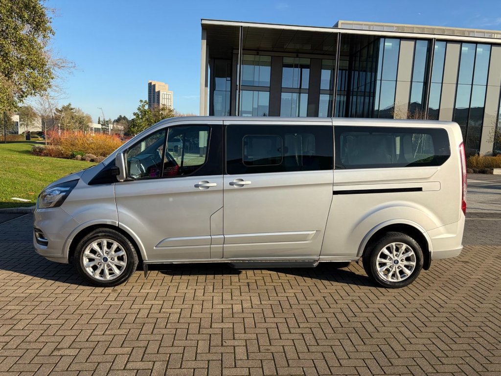 USED 2022 72 FORD TOURNEO CUSTOM 320 MHEV TITANIUM 2.0EcoBlue EU6 L2 S/S D/CAB 9 SEATS MINIBUS *A/C*SENSORS*HEAT PACK*E/PACK*2 SEATS CONFIGURATION* 9 SEATS-L2H1-EU6-TOP SPEC