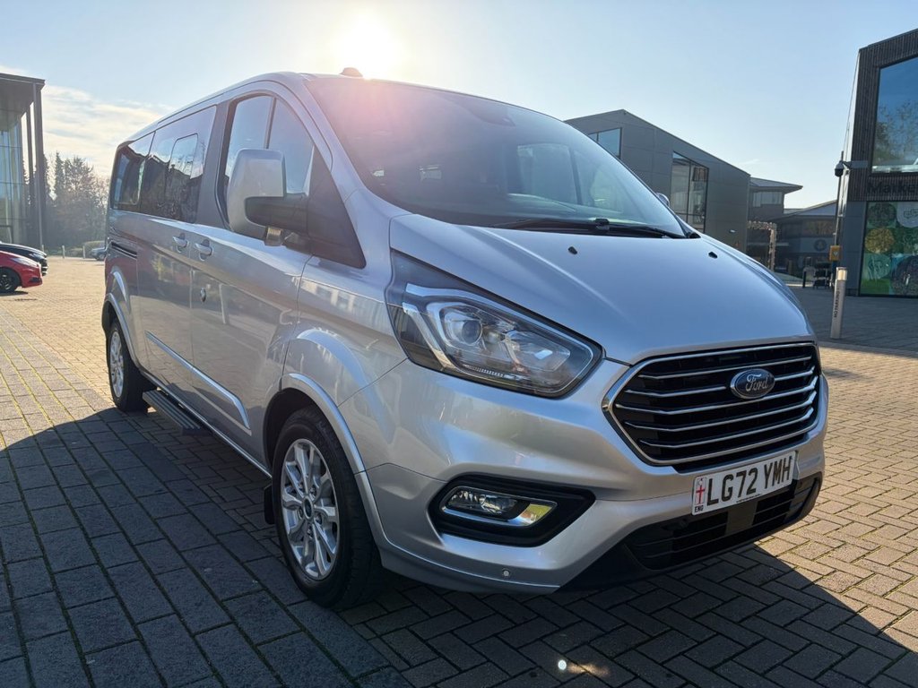 USED 2022 72 FORD TOURNEO CUSTOM 320 MHEV TITANIUM 2.0EcoBlue EU6 L2 S/S D/CAB 9 SEATS MINIBUS *A/C*SENSORS*HEAT PACK*E/PACK*2 SEATS CONFIGURATION* 9 SEATS-L2H1-EU6-TOP SPEC