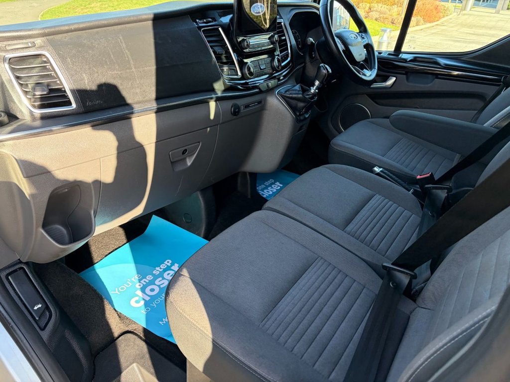 USED 2022 72 FORD TOURNEO CUSTOM 320 MHEV TITANIUM 2.0EcoBlue EU6 L2 S/S D/CAB 9 SEATS MINIBUS *A/C*SENSORS*HEAT PACK*E/PACK*2 SEATS CONFIGURATION* 9 SEATS-L2H1-EU6-TOP SPEC