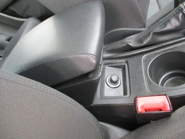 2014 SEAT LEON 1.6 TDI CR SE Hatchback 5dr Diesel Manual Euro 5 (s/s) (105 ps) - Photo 11