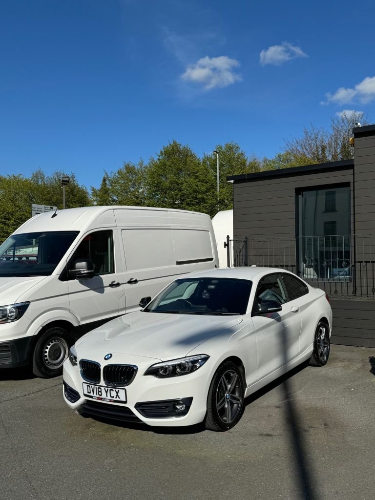 USED 2018 18 BMW 2 SERIES 2.0 218d Sport Coupe 2dr Diesel Manual Euro 6 (s/s) (150 ps) SAT NAV / BLUETOOTH /AIR-CON
