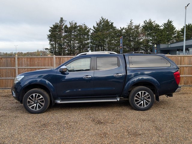 2019 NISSAN NAVARA - Photo 2