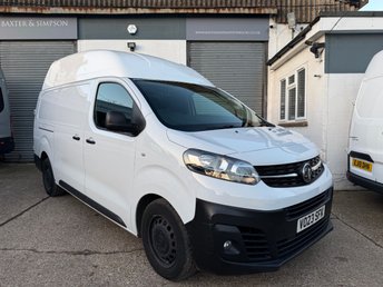2023 VAUXHALL VIVARO