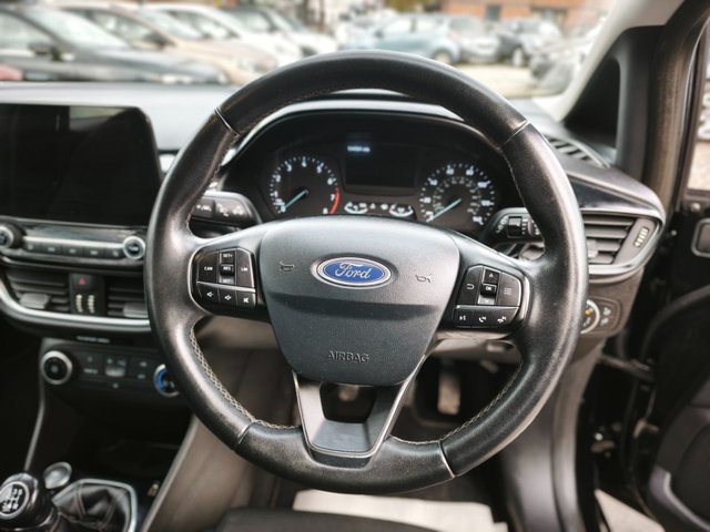 2019 FORD FIESTA - Photo 3