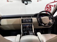 USED 2020 20 LAND ROVER RANGE ROVER 3.0 SD V6 Vogue SUV 5dr Diesel Auto 4WD Euro 6 (s/s) (275 ps) 2 keys, FSH, rev cam, pan roof, NAV