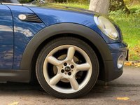 USED 2009 09 MINI CLUBMAN 1.6 Cooper Estate 5dr Petrol Manual Euro 4 (120 ps) 