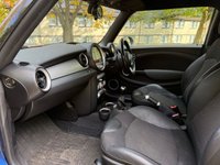 USED 2009 09 MINI CLUBMAN 1.6 Cooper Estate 5dr Petrol Manual Euro 4 (120 ps) 