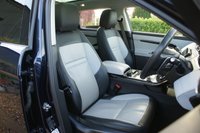 USED 2022 72 LAND ROVER RANGE ROVER EVOQUE 2.0 D200 MHEV R-Dynamic SE SUV 5dr Diesel Auto 4WD Euro 6 (s/s) (204 ps) Pan Roof Upgraded Nav + Screen