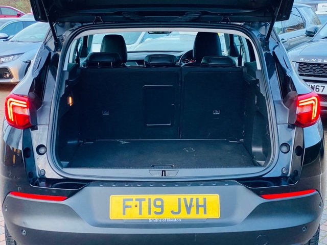 2019 Vauxhall Grandland X 1.5L Sport Nav 5dr - Photo 9