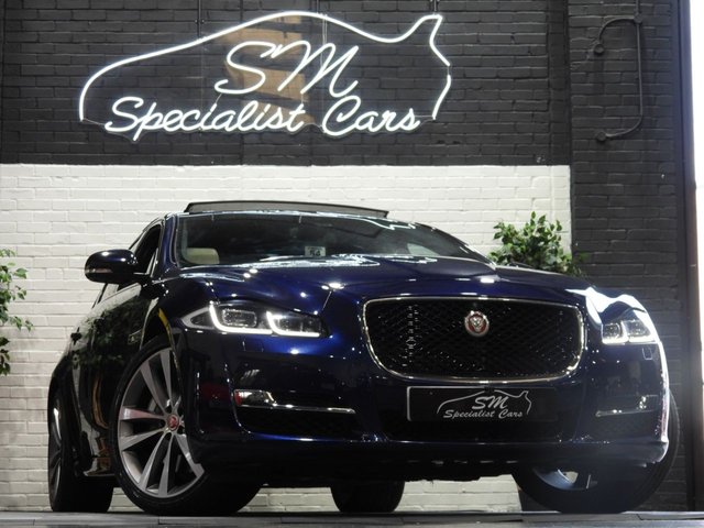 2016 A Jaguar Xj 3.0 V6 R-Sport Saloon 4dr Petrol Auto Euro 6 (s/s) (340 ps)