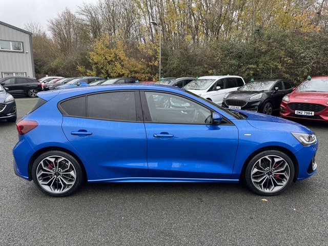 2022 Ford Focus 1L St-Line Vignale 5dr - Photo 2