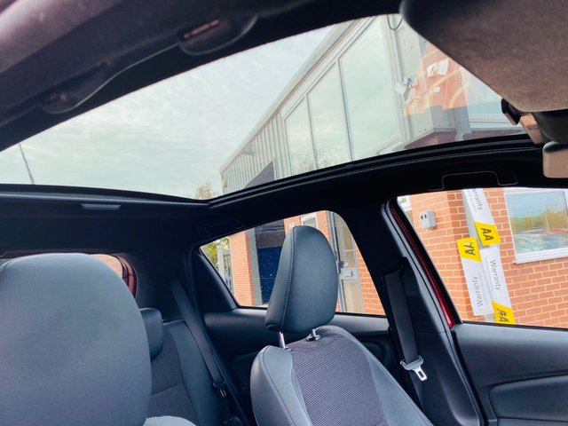 2017 Toyota Yaris 1.5L Excel 5dr - Photo 5