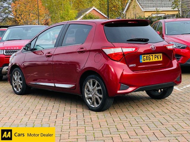 2017 Toyota Yaris 1.5L Excel 5dr - Photo 3