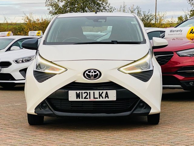2020 Toyota Aygo 1L X-Play 5dr - Photo 6