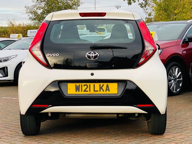 2020 Toyota Aygo 1L X-Play 5dr - Photo 7