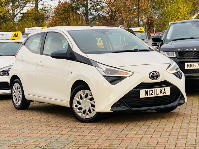 View our Toyota Aygo 1.0 VVT-i x-play Hatchback 5dr Petrol Manual Euro 6 (Safety Sense) (71 ps)