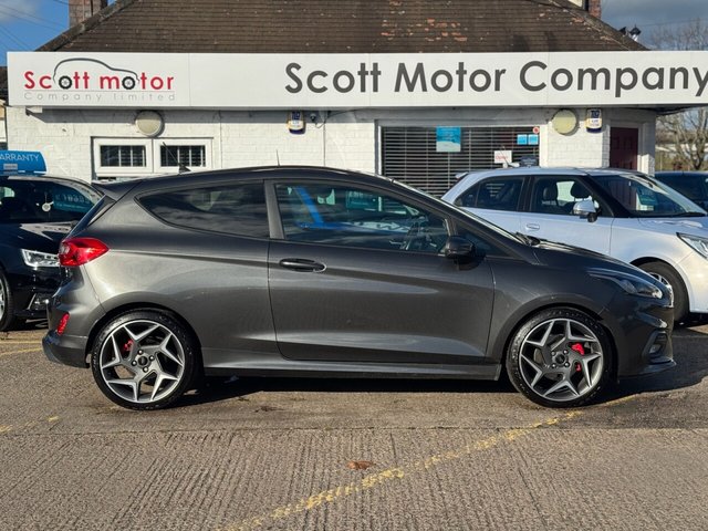 2018 FORD FIESTA - Photo 8