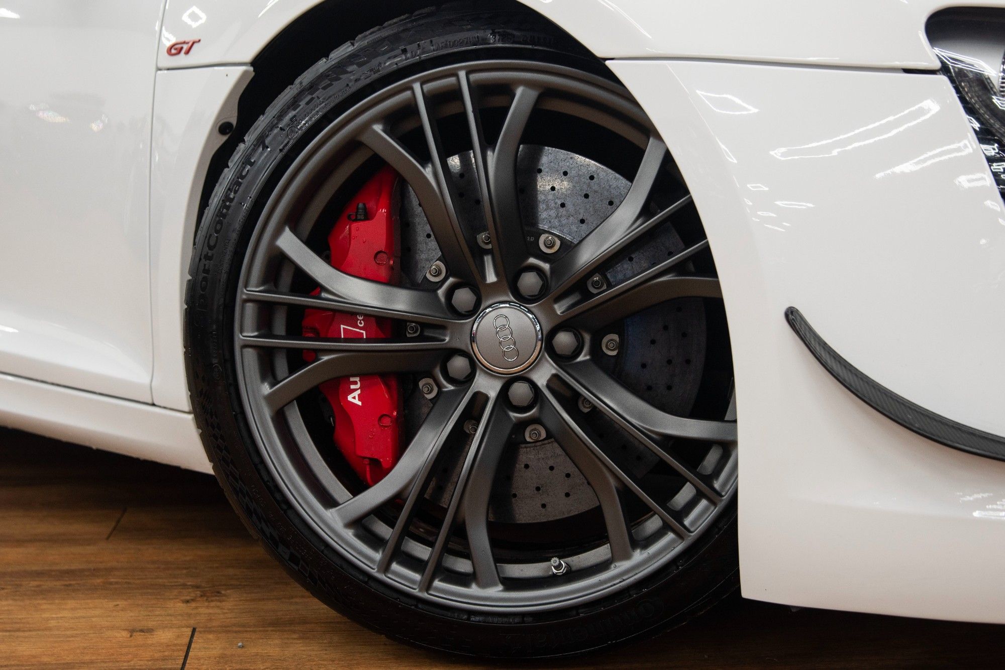 USED 2011 61 AUDI R8 5.2 FSI V10 GT Coupe 