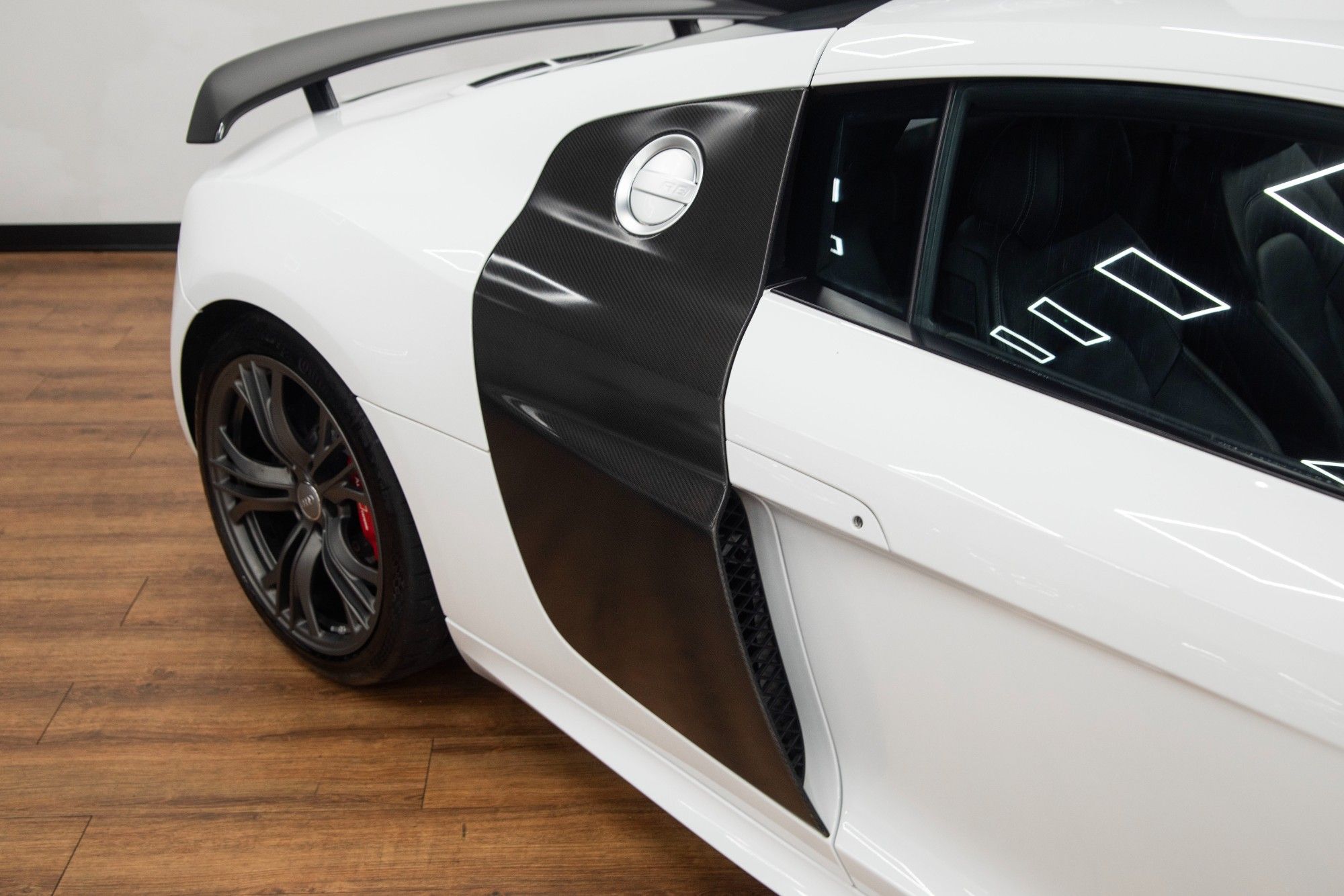 USED 2011 61 AUDI R8 5.2 FSI V10 GT Coupe 