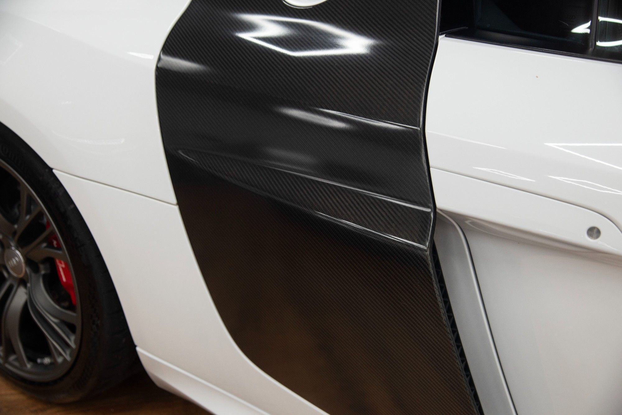 USED 2011 61 AUDI R8 5.2 FSI V10 GT Coupe 