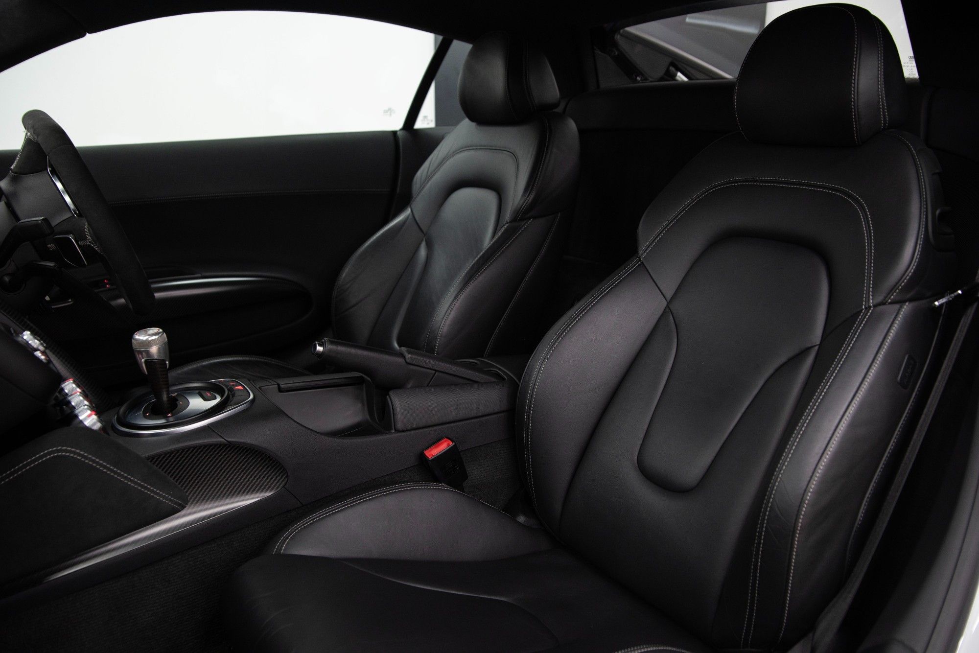 USED 2011 61 AUDI R8 5.2 FSI V10 GT Coupe 