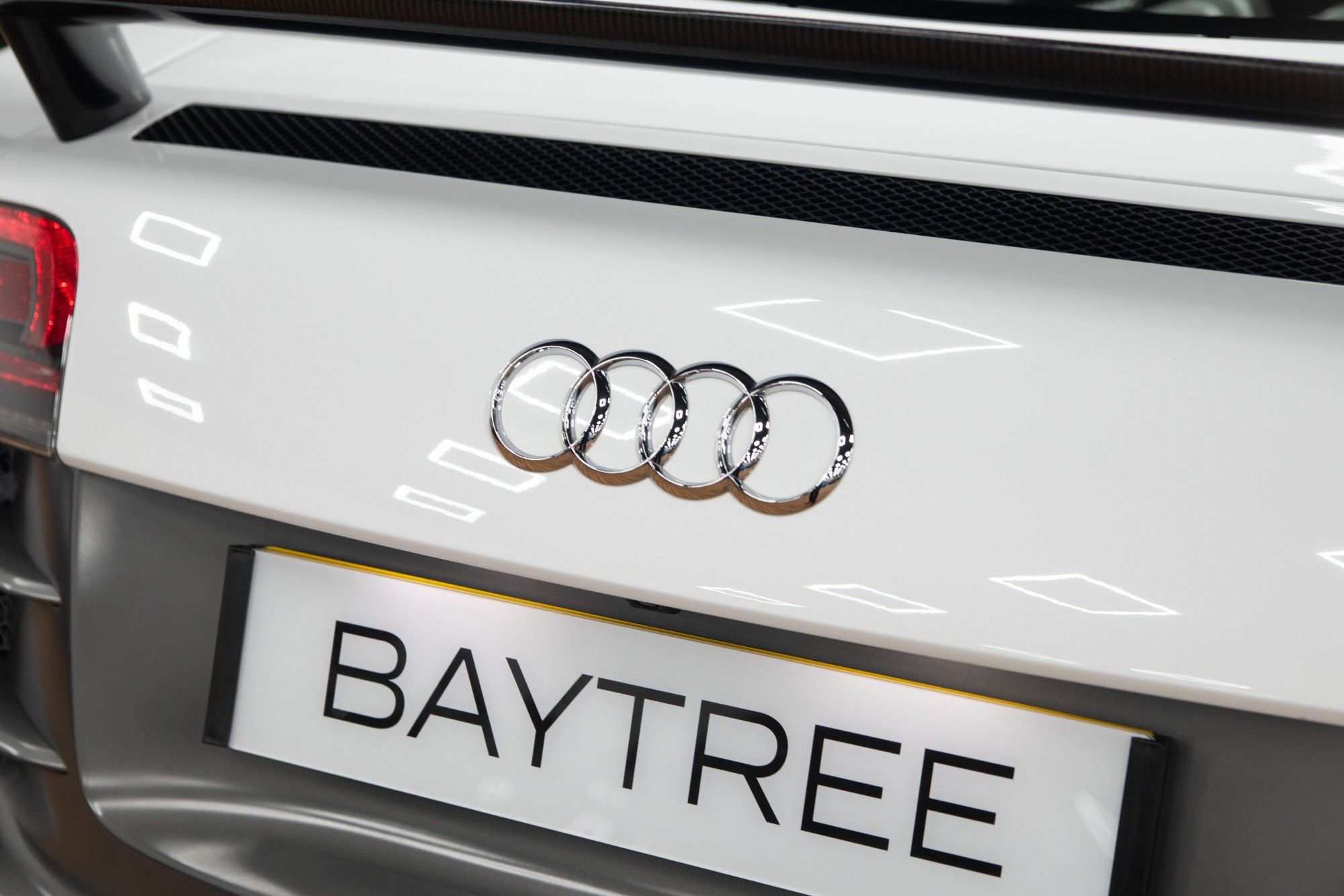 USED 2011 61 AUDI R8 5.2 FSI V10 GT Coupe 