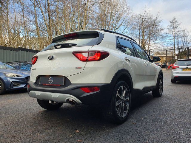 2019 KIA STONIC 1.0 T-GDi 2 GPF SUV 5dr Petrol Manual Euro 6 (s/s) (118 bhp) - Photo 5