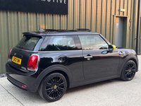 USED 2021 21 MINI Electric Hatch Cooper SE 32.6kWh Level 3 Hatchback 3dr Electric Auto (184 ps) 