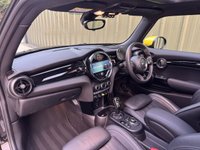 USED 2021 21 MINI Electric Hatch Cooper SE 32.6kWh Level 3 Hatchback 3dr Electric Auto (184 ps) 