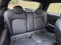 USED 2021 21 MINI Electric Hatch Cooper SE 32.6kWh Level 3 Hatchback 3dr Electric Auto (184 ps) 