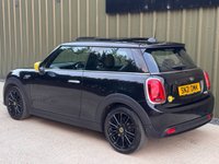 USED 2021 21 MINI Electric Hatch Cooper SE 32.6kWh Level 3 Hatchback 3dr Electric Auto (184 ps) 