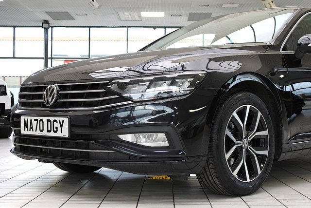 2020 VOLKSWAGEN PASSAT 2.0 TDI EVO SEL Saloon 4dr Diesel DSG Euro 6 (s/s) (150 ps) - Photo 5