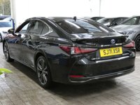 USED 2021 71 LEXUS ES 2.5 300h F Sport Saloon 4dr Petrol Hybrid E-CVT Euro 6 (s/s) (218 ps) SUNROOF SAT NAV LEATHER INTERIOR HEATED SEATS HEATED STEERING WHEEL REAR VIEW CAMERA CRUISE CONTROL PARKING SENSORS 1 OWNER EXCELLENT SERVICE HISTORY LEXUS WARRANTY TILL OCT 2031