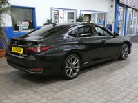 USED 2021 71 LEXUS ES 2.5 300h F Sport Saloon 4dr Petrol Hybrid E-CVT Euro 6 (s/s) (218 ps) SUNROOF SAT NAV LEATHER INTERIOR HEATED SEATS HEATED STEERING WHEEL REAR VIEW CAMERA CRUISE CONTROL PARKING SENSORS 1 OWNER EXCELLENT SERVICE HISTORY LEXUS WARRANTY TILL OCT 2031