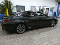 USED 2021 71 LEXUS ES 2.5 300h F Sport Saloon 4dr Petrol Hybrid E-CVT Euro 6 (s/s) (218 ps) SUNROOF SAT NAV LEATHER INTERIOR HEATED SEATS HEATED STEERING WHEEL REAR VIEW CAMERA CRUISE CONTROL PARKING SENSORS 1 OWNER EXCELLENT SERVICE HISTORY LEXUS WARRANTY TILL OCT 2031