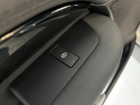 USED 2018 18 LAND ROVER DISCOVERY 3.0 TD V6 HSE VAN  5dr Diesel Auto 4WD Euro 6 (s/s) (258 ps) 
