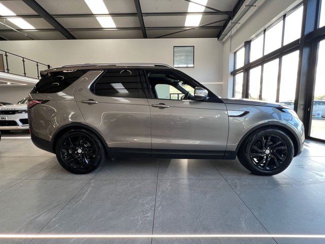 View our LAND ROVER DISCOVERY