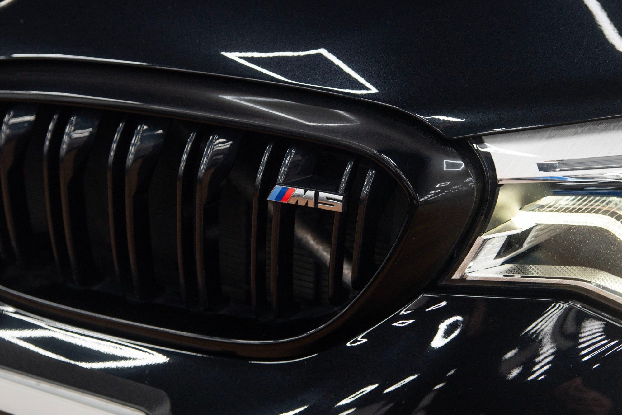 USED 2019 19 BMW M5 4.4i V8 Competition xDrive 