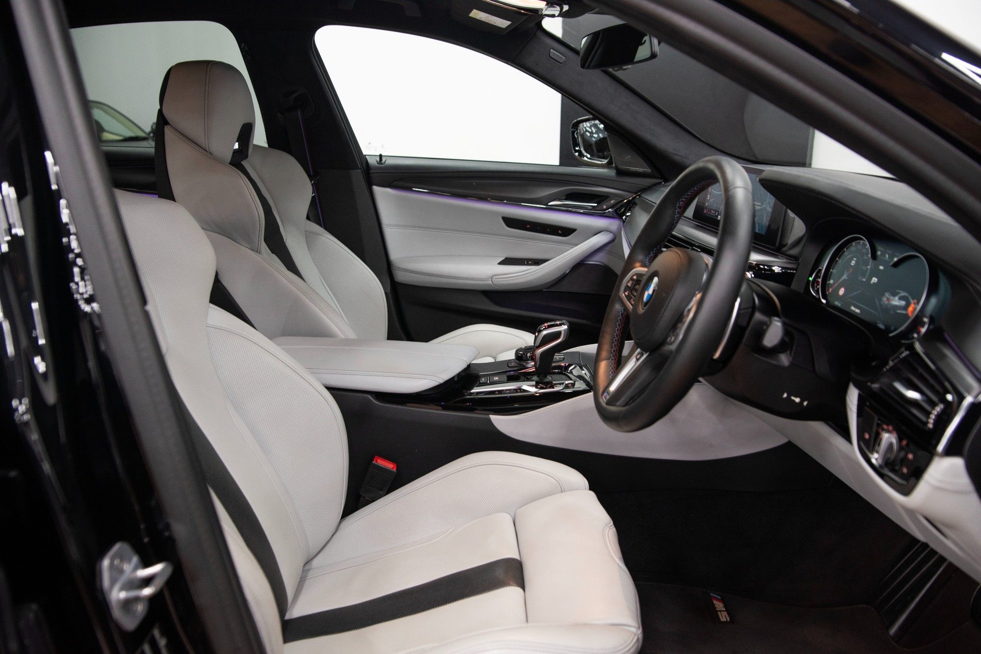 USED 2019 19 BMW M5 4.4i V8 Competition xDrive 